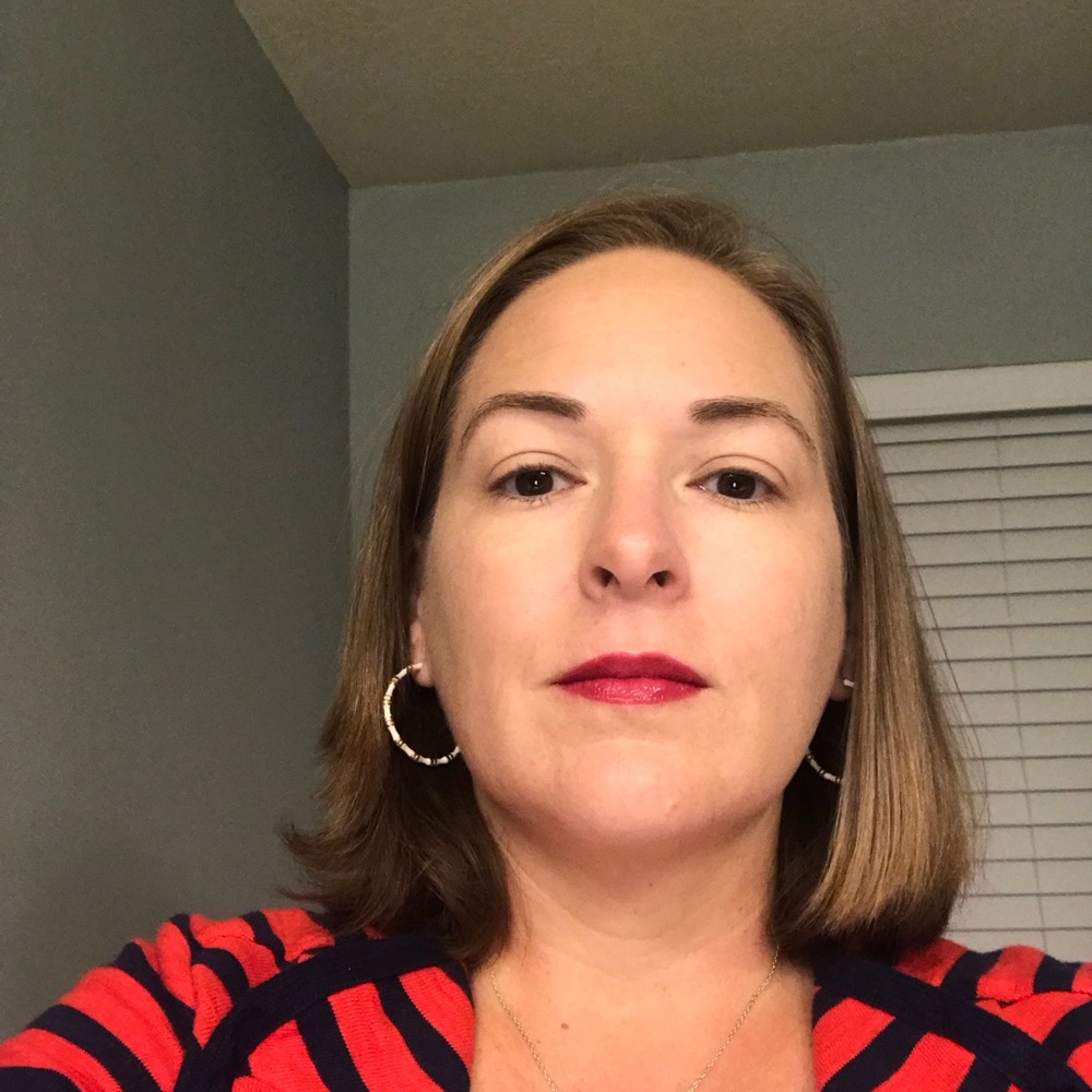 Meet your Posher, Jennifer